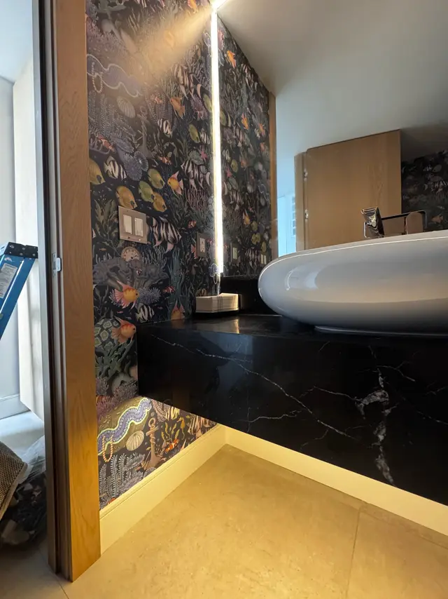 Boston's Wallpaper Installers
