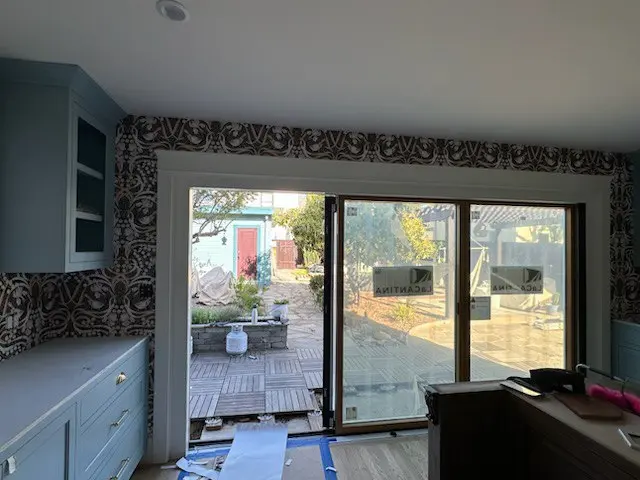 Boston's Wallpaper Installers Newton