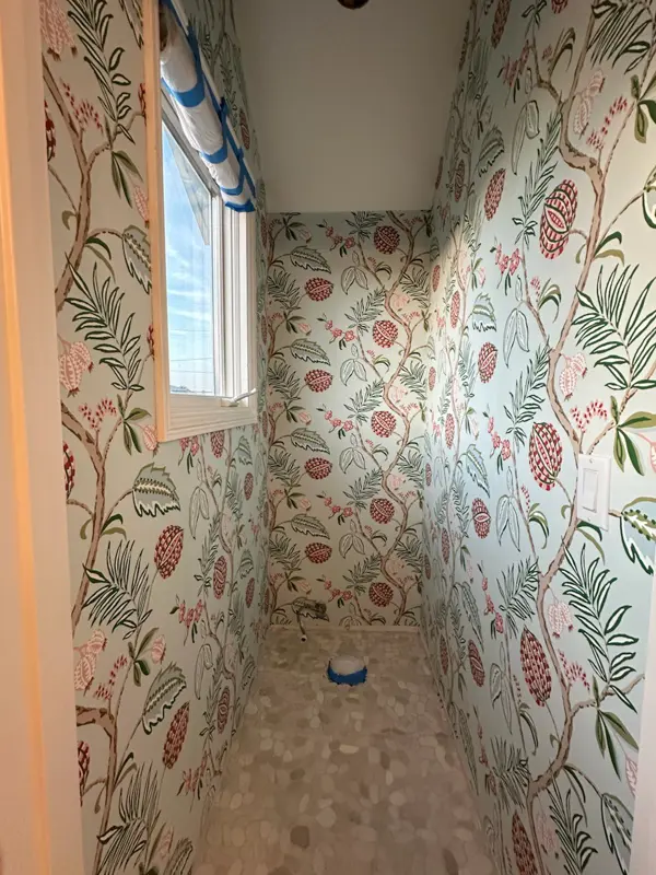 Boston's Wallpaper Installers